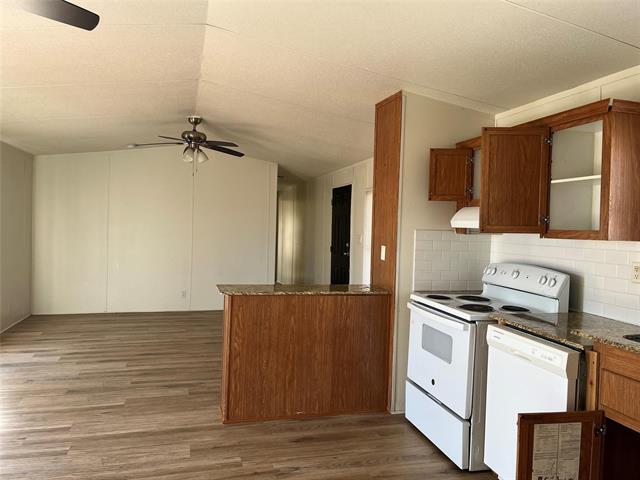 Foto del edificio - 8514 Co Rd 623