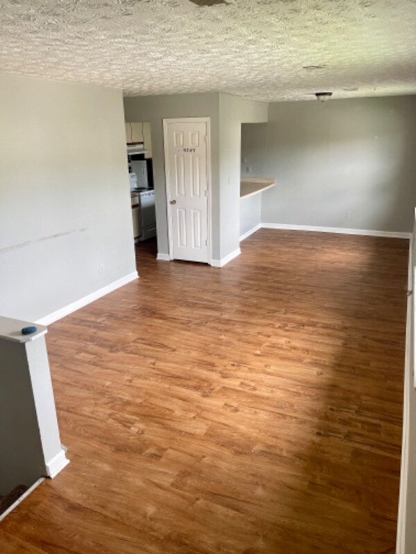 116 Wichita Dr, Nicholasville, KY 40356 Room for Rent in