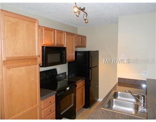 Foto del edificio - 214 Lake Parsons Green