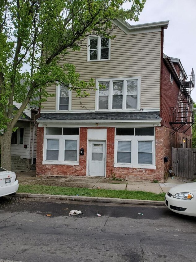 Front of House - 2254 S Chase Ave