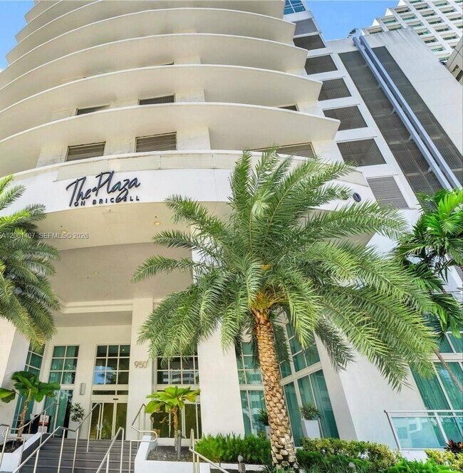 Building Photo - 950 Brickell Bay Dr