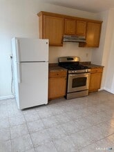 Building Photo - 1018 Hancock Ave