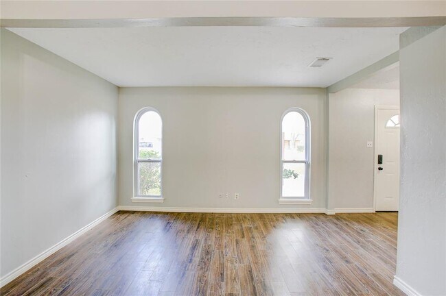 Foto del edificio - 20607 Nannette Ln