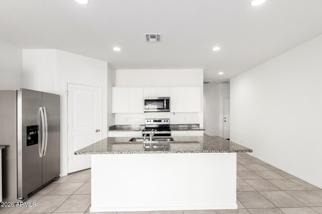 Foto del edificio - 1168 W Paradise Wy