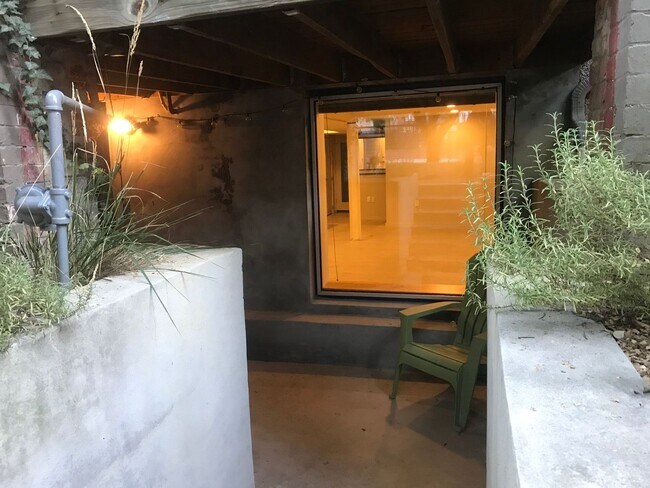 Foto del edificio - All-Included In Columbia Heights