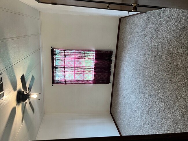 Foto del edificio - 1401 Elyse Dr