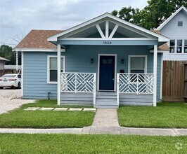 Building Photo - 1026 Kern St