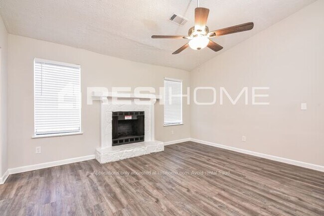 Building Photo - 6093 Creekford Dr