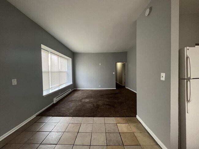 Building Photo - 4129 S Ellis Ave