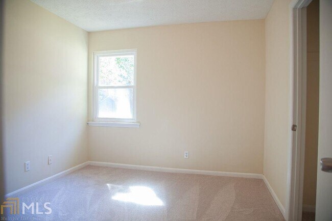 Building Photo - 8904 Dorsey Rd