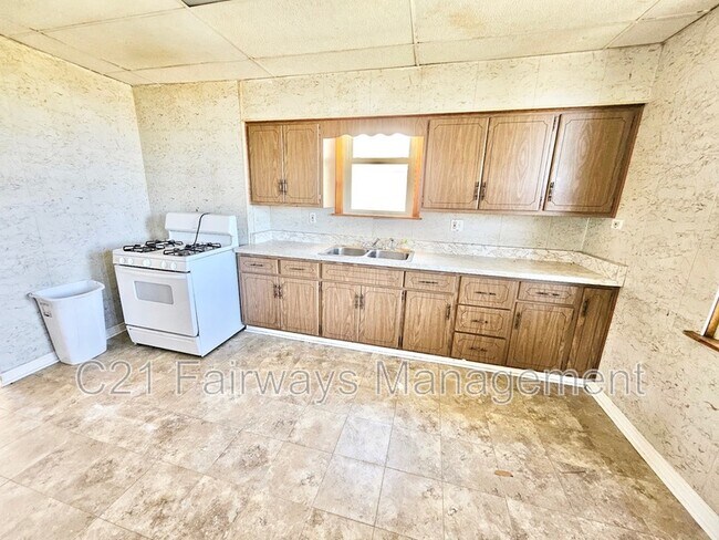 Foto del edificio - 1035 Lysle Ave