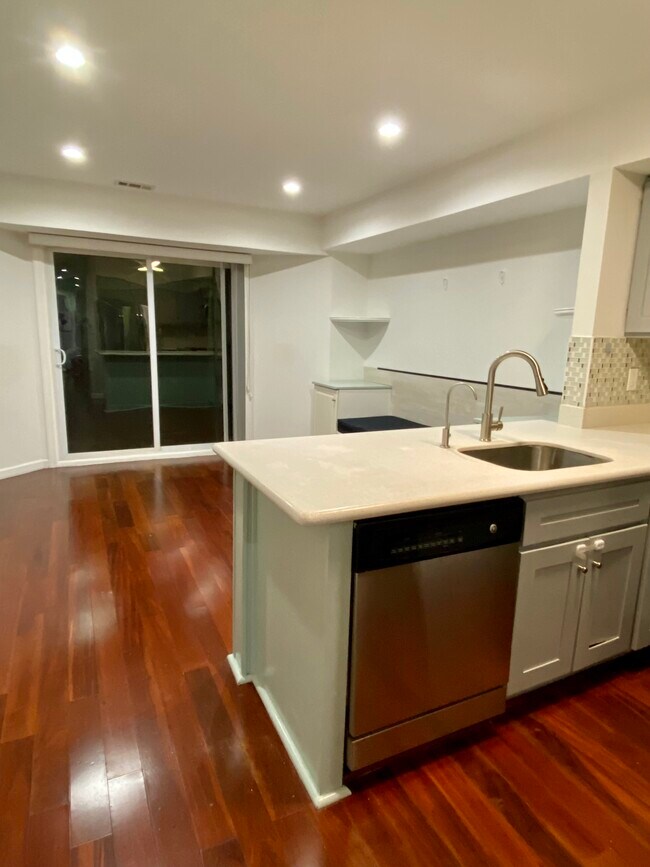 Foto del edificio - 32 Eleanor Plz