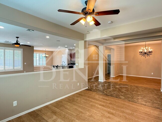 Building Photo - 3695 E Bartlett Way