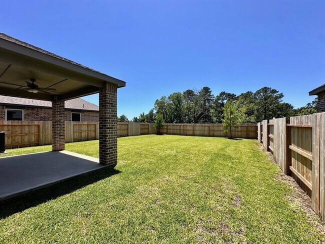 Foto del edificio - 6139 White Spruce Dr