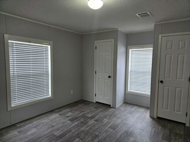 Foto del edificio - 210 Birch Ln