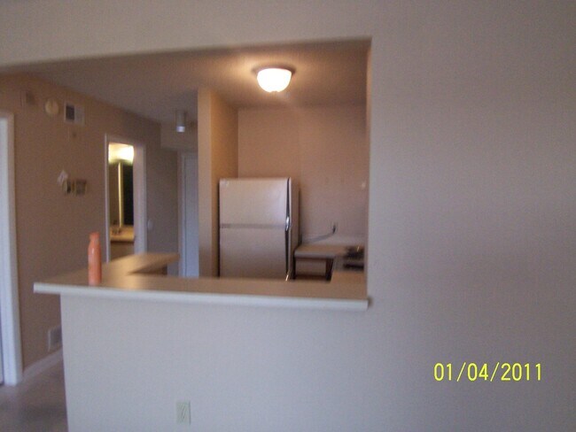 Foto del edificio - 1600 Park Cir