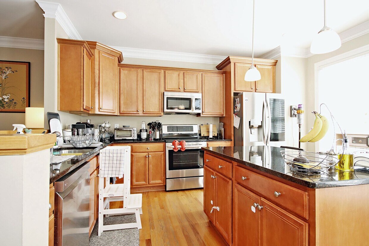 Primary Photo - Avon Park Townhome With Mountain Views