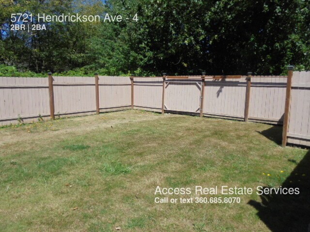 Foto del edificio - 5721 Hendrickson Ave