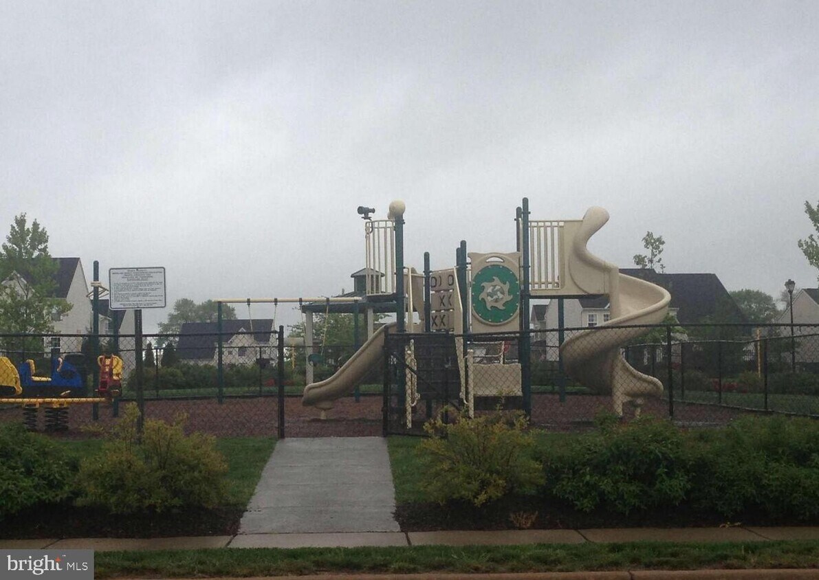 106 Bowling Green Cir, Stephens City, VA 22655 Townhouse for Rent in