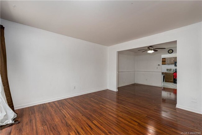 Foto del edificio - 51 Primrose Ln