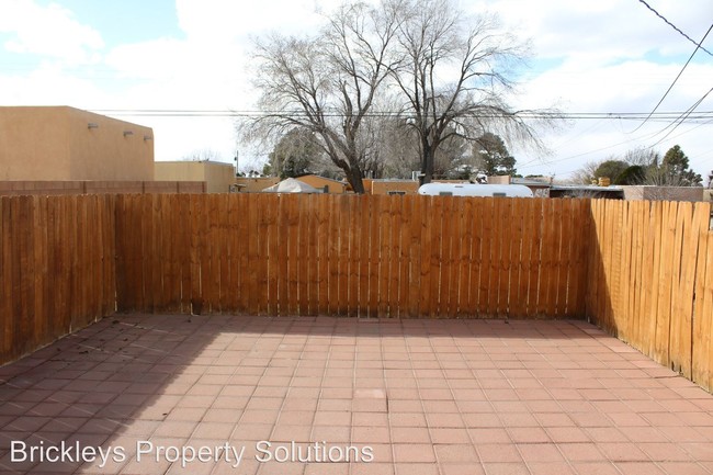 Building Photo - 2 br, 1 bath House - 2929 Quincy St. NE