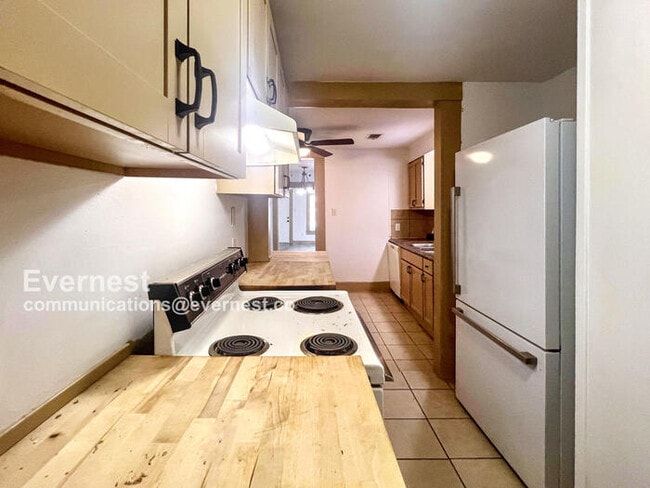 Foto del edificio - 316 W 20th St