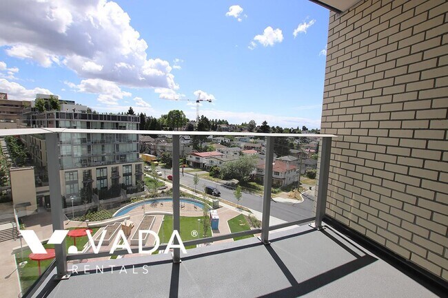 Building Photo - Wall Centre Central Park 1 BR APT Rental 816-5470 Ormidale St Vancouver: VADA