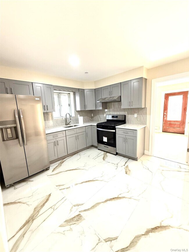 Foto del edificio - 153-42-153-60 60th Ave