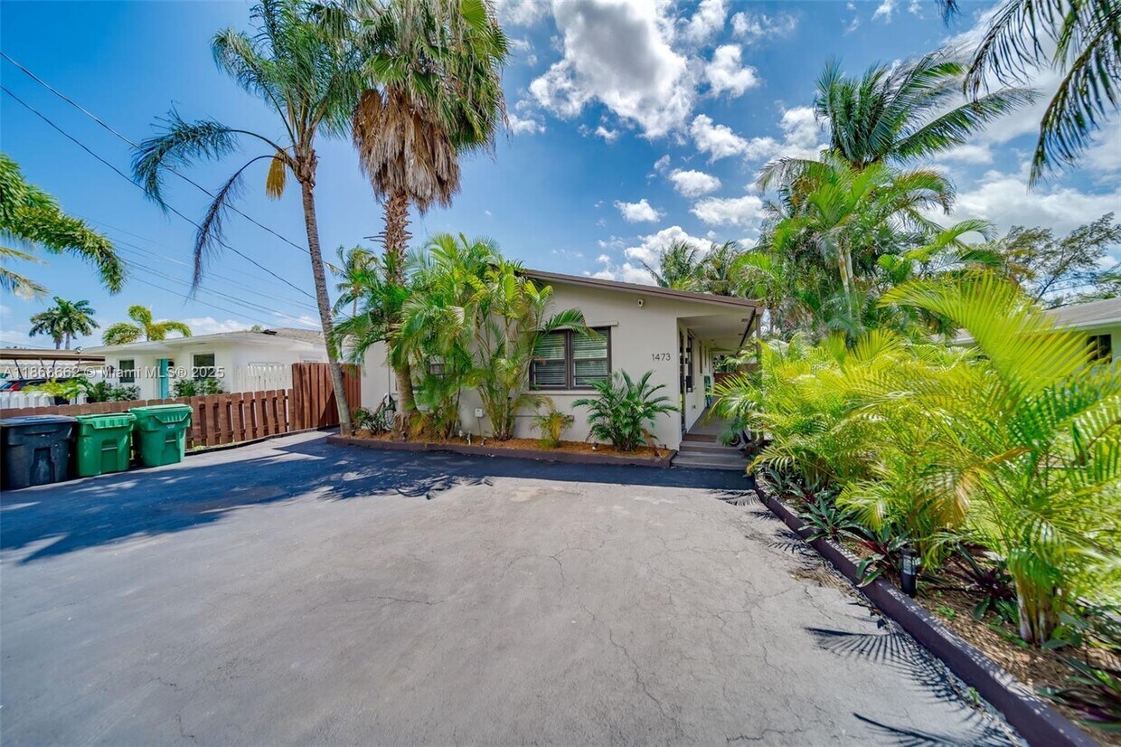Foto principal - 1473 NW 10th St