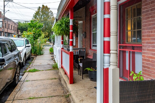 Building Photo - 76 Coryell St