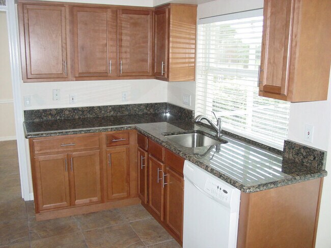 Building Photo - 225 Hanging Moss Cir