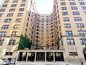 Foto principal - 1755 E 55th St