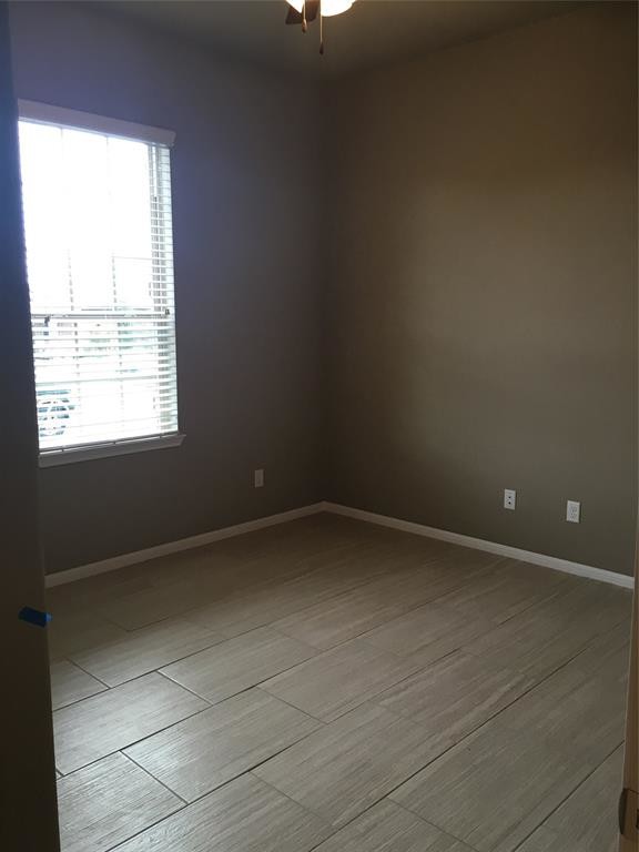 Foto del edificio - 2522 Kinnersley Ln
