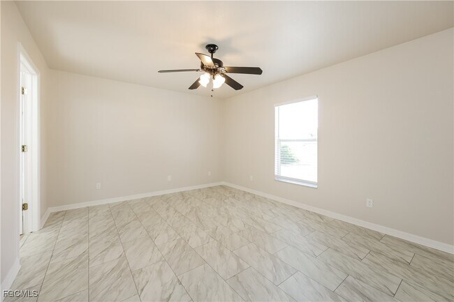 Foto del edificio - 4683 Oakley Rd