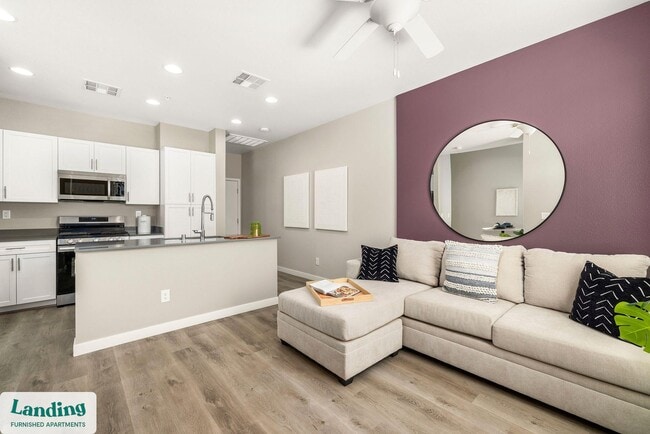 Building Photo - 2705 N Rancho Dr