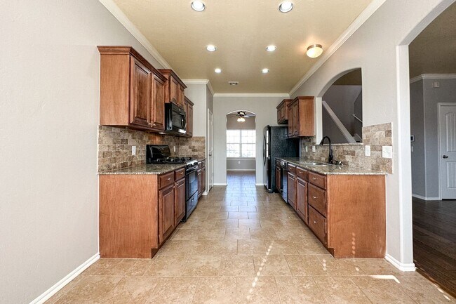 Foto del edificio - Beautiful 3 Bed 3 Bath 2 Story Home in the...