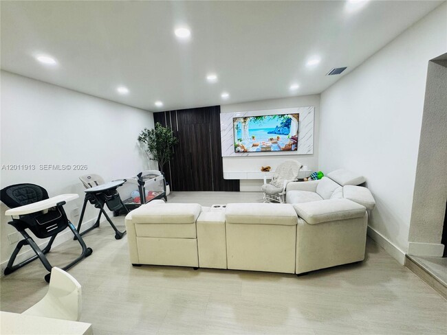 Foto del edificio - 75 SW 18th Ave