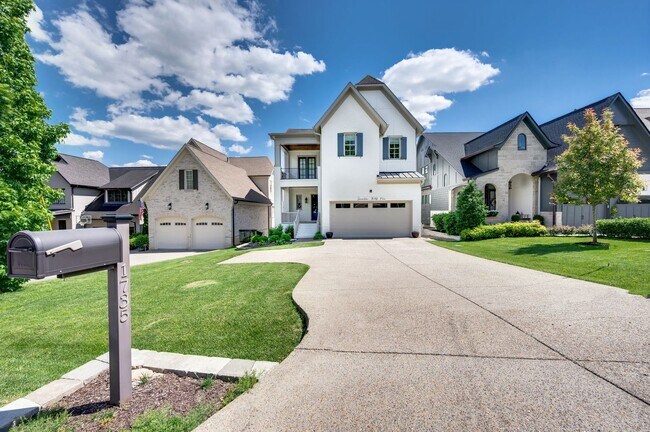 Foto del edificio - 1735 Hillmont Dr