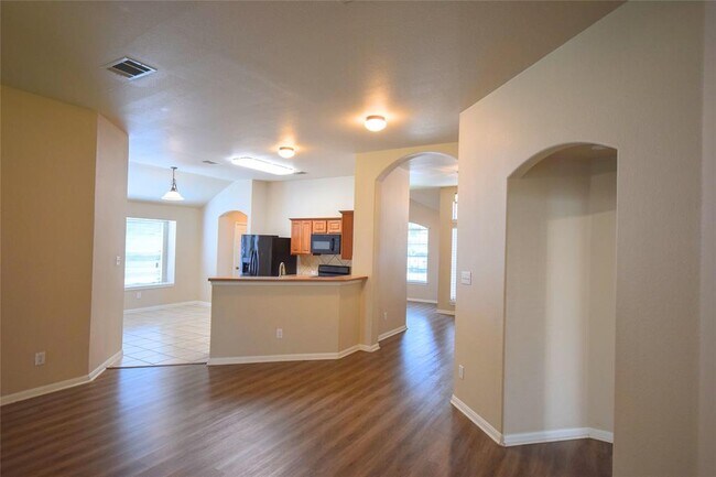 Foto del edificio - 102 Newport Landing Pl
