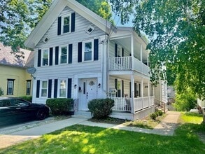 Building Photo - 157 Woodland Ave