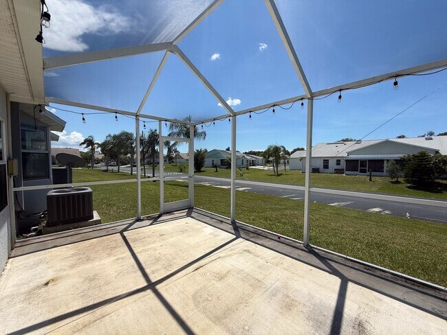 Building Photo - 4217 Avanti Cir