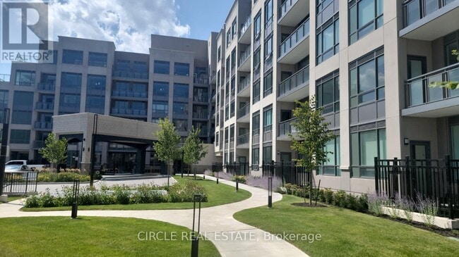 Building Photo - 2075 King Rd