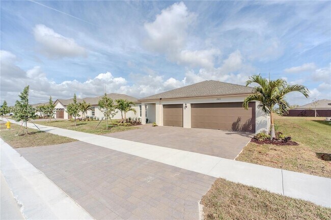 Foto del edificio - 17431 286th St