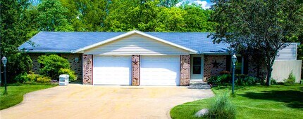 Building Photo - 3306 Shelley Dr