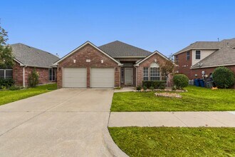 Building Photo - 7026 Hillshire Ln