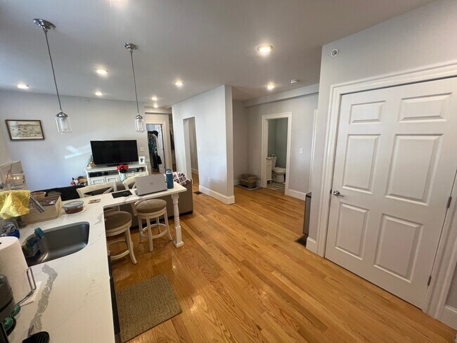 Foto del edificio - 73 Winchester St