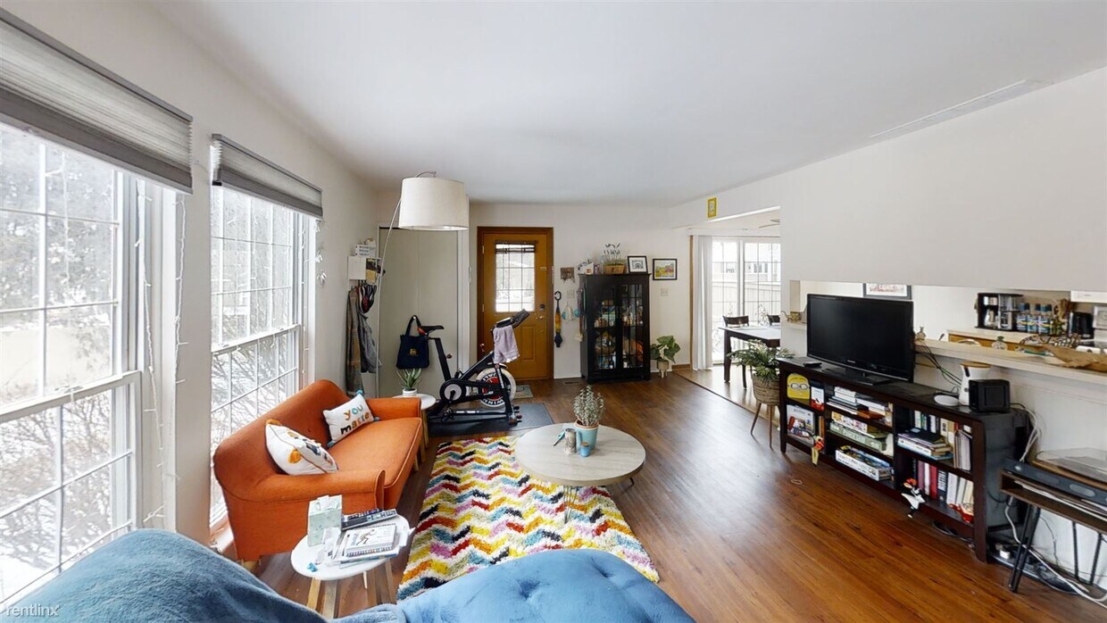 Primary Photo - 2 br, 1 bath Condo - 2635 Fenwick Ct