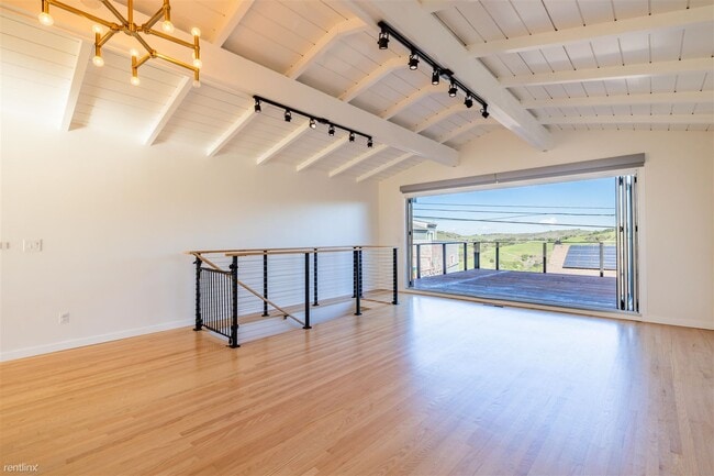 Building Photo - 4 br, 3 bath House - 965 Leneve Place