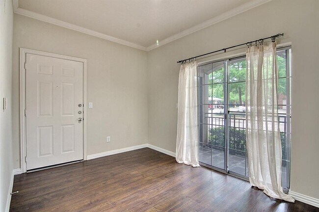 Foto del edificio - 2524 Preston Rd