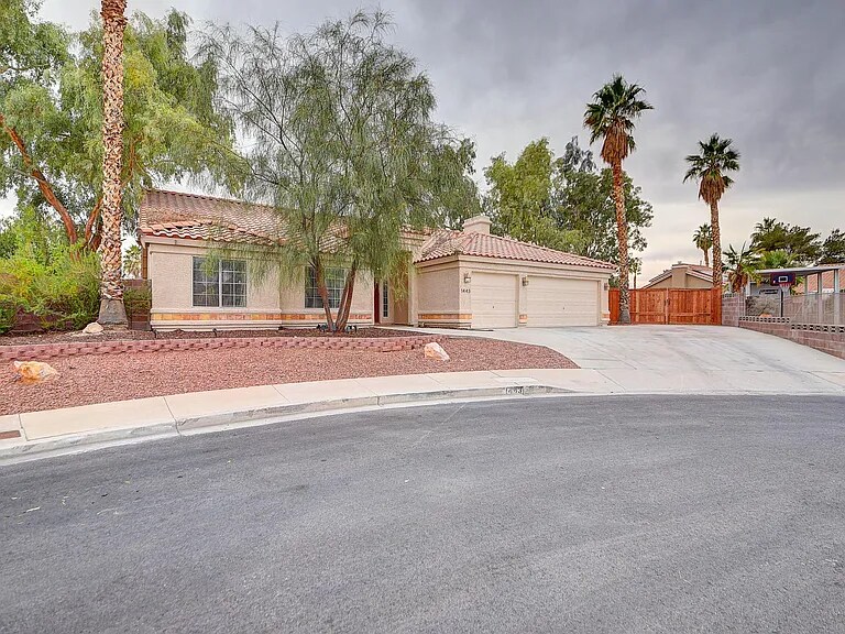 Foto principal - 1443 Basin View Cir